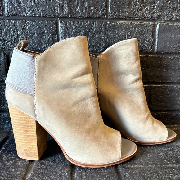 🌼 Kelsi Dagger Peep Toe Stacked Heel - size 7.5​ - Picture 1 of 9
